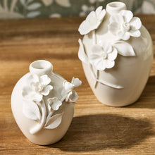 Load image into Gallery viewer, Vase with 3-D Sculpted Flowers SM