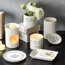 Load image into Gallery viewer, Flora Round Scallop Coasters