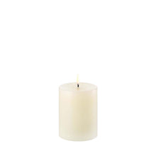 Load image into Gallery viewer, LED Pillar Candle, Ivory, Smooth, 3 x 4&quot;
