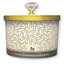 Load image into Gallery viewer, Niquea.d Cool Breeze Candle - 15oz Flat Bottom Dish

