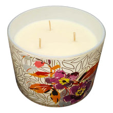Load image into Gallery viewer, Niquea.d Cool Breeze Candle - 15oz Flat Bottom Dish

