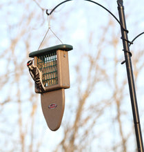 Load image into Gallery viewer, Single Recycled Suet Feeder with Tail Prop
